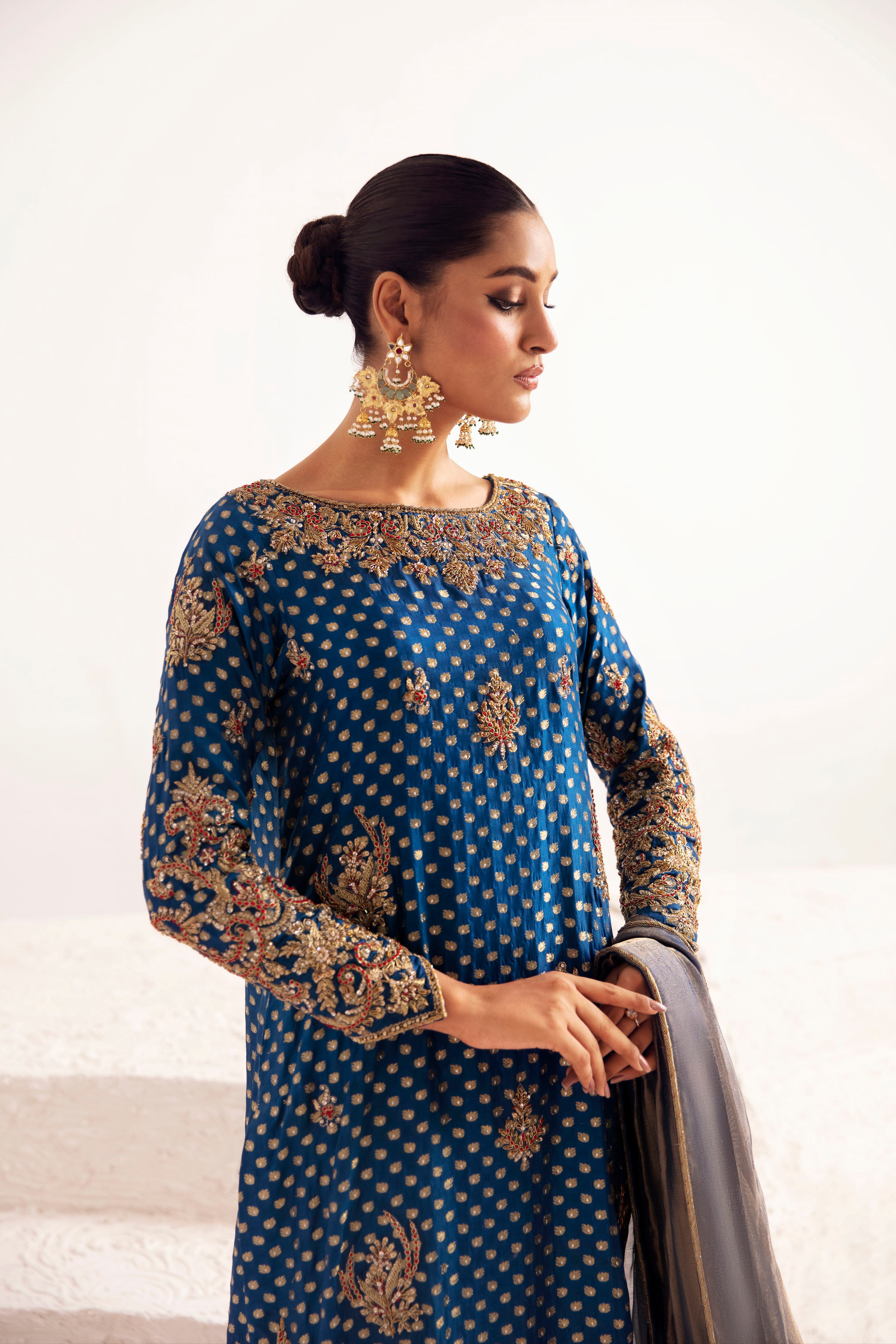 Mazarine Blue Elegance