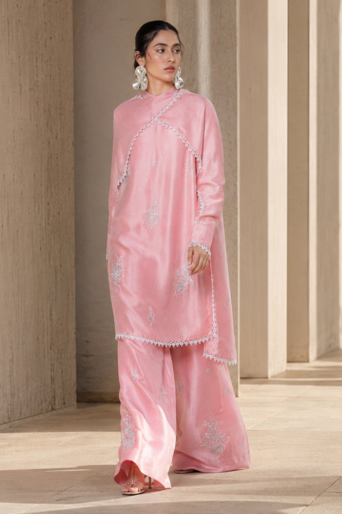 Pink silk elegance